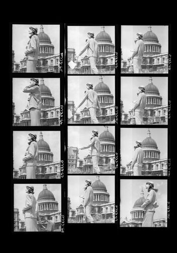 NP_NP05E3_1952_100: 1950s Vogue