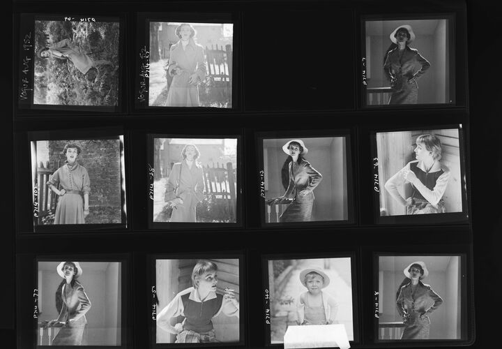 NP_NP05E3_1952_105: 1950s Vogue