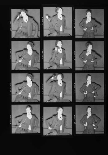 NP_NP05E3_1952_107E: 1950s Vogue