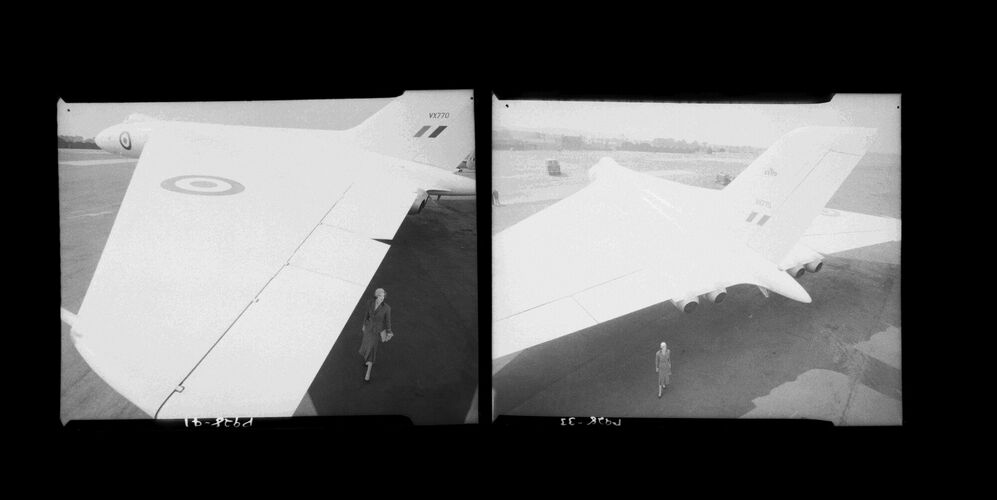 NP_NP05E3_1953_061: 1950s Vogue