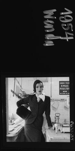 NP_NP05E3_1954_039: Wenda Parkinson