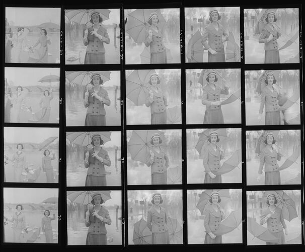 NP_NP05E3_1956_017A: 1950s Vogue