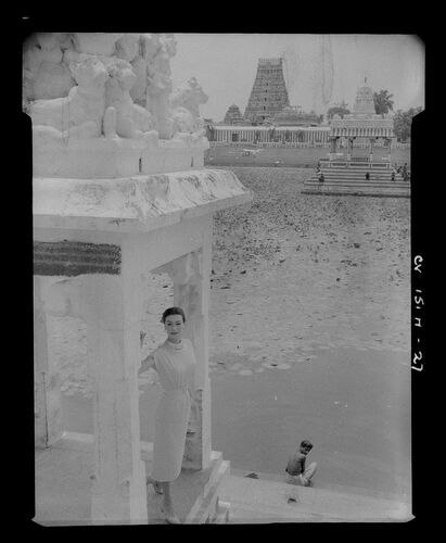 NP_NP05E3_1956_029: Anne Gunning