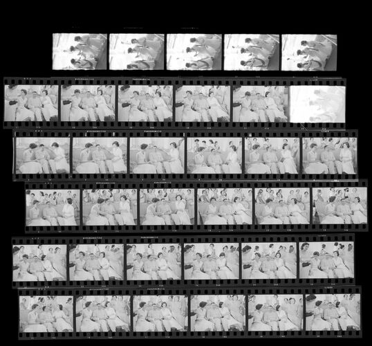 NP_NP05E3_1956_030A: India Vogue November 1956