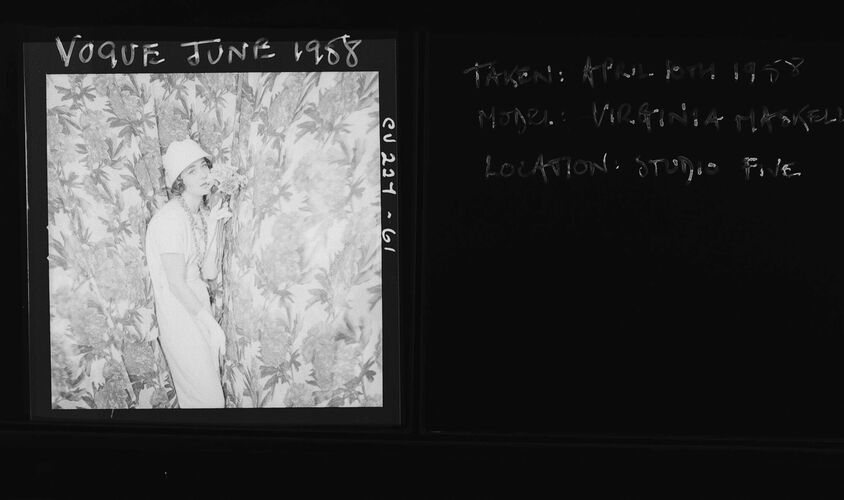 NP_NP05E3_1958_007: 1950s Vogue