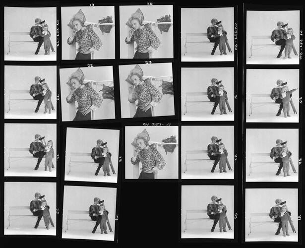 NP_NP05E3_1958_019A: 1950s Vogue