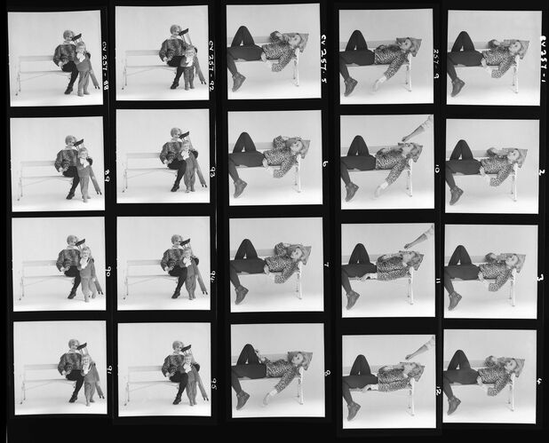 NP_NP05E3_1958_019B: 1950s Vogue