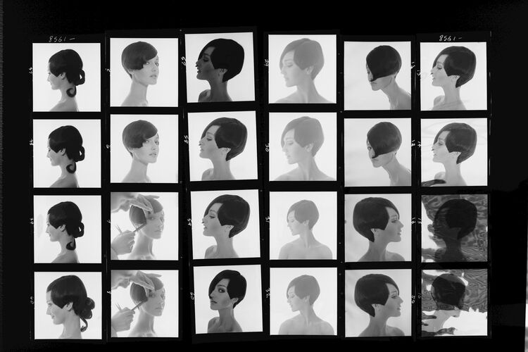 NP_NP05E4_053: 1960s Vogue