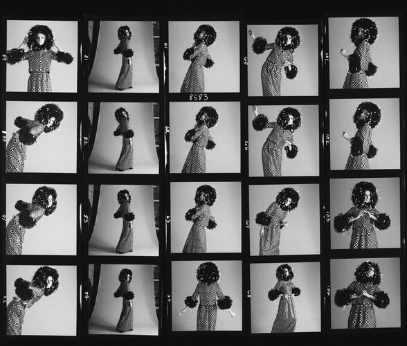 NP_NP05E4_060: Capucci dresses