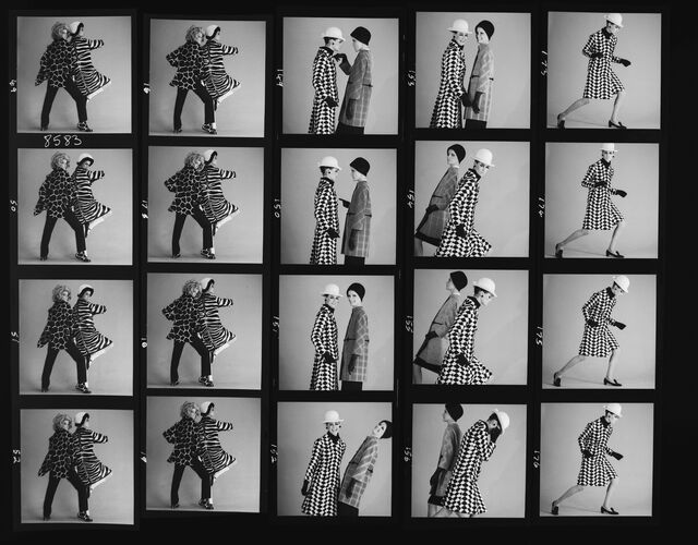 NP_NP05E4_061: Capucci dresses