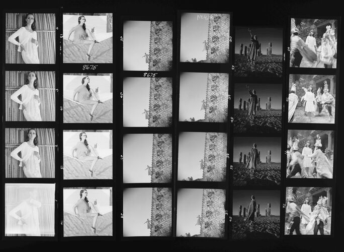 NP_NP05E4_075: 1960s Vogue