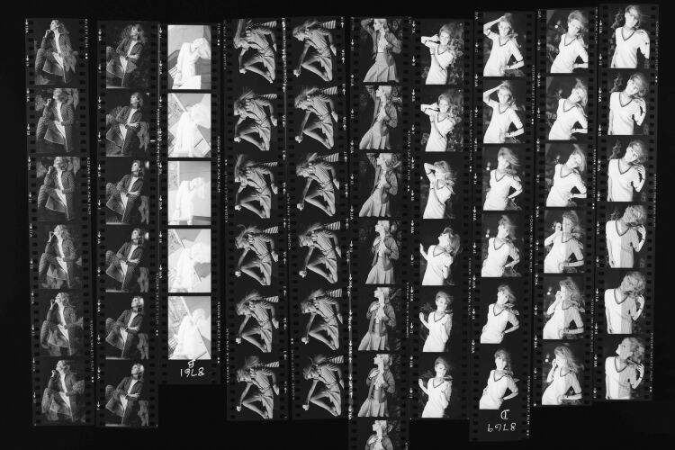 NP_NP05E4_094: 1960s Vogue