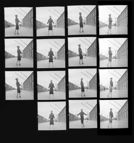 NP_NP05E4_1957_022B: 'London Fashion Scene'