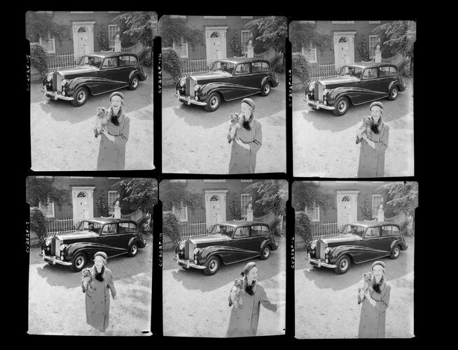 NP_NP05E4_1957_038A: Vogue BW 1957