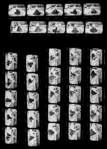 NP_NP06G1_1951_012: 1950s Vogue