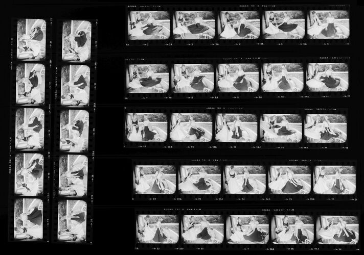 NP_NP06G1_1951_022: Australian Vogue, 1951