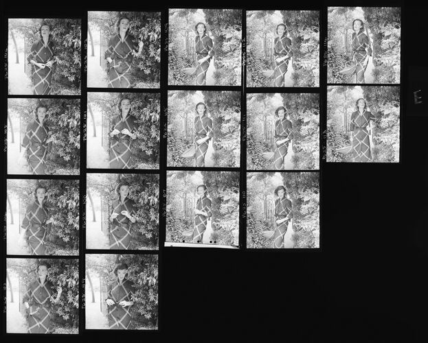 NP_NP06G1_1951_16E: 1950s Vogue