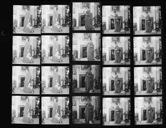 NP_NP06G2_1955_005C: 1950s Vogue