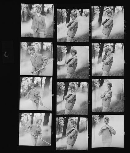 NP_NP06G2_1955_007E: 1950s Vogue