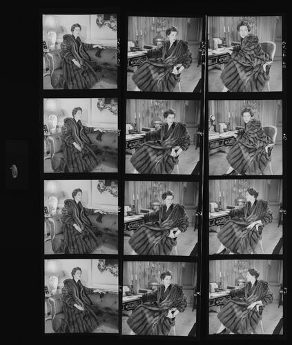 NP_NP06G2_1955_008D: 1950s Vogue