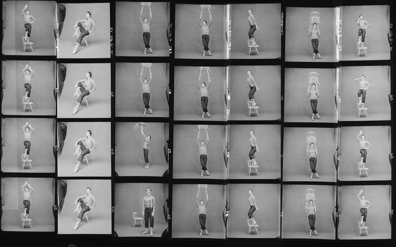 NP_NP06G2_1955_009C: 1950s Vogue