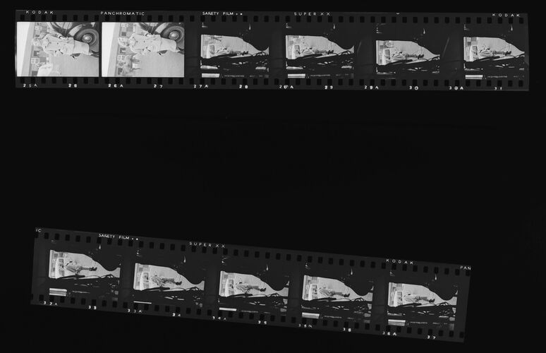 NP_NP06G2_1955_010C: 1950s Vogue