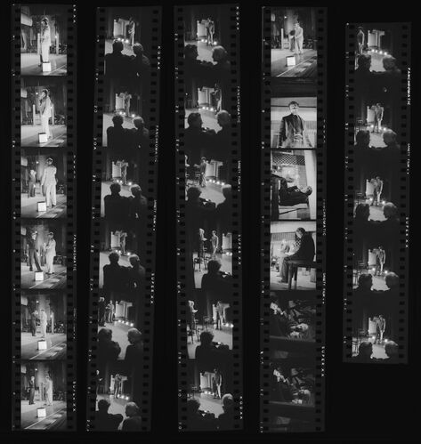 NP_NP06G2_1955_012B: 1950s Vogue