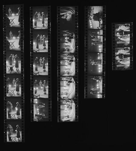 NP_NP06G2_1955_012C: 1950s Vogue