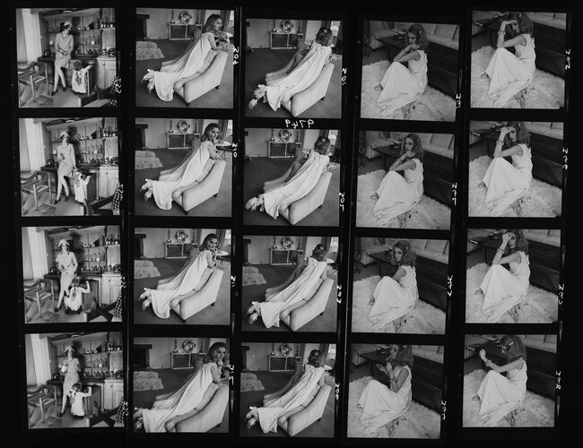 NP_NP09A_047: 1960s Vogue