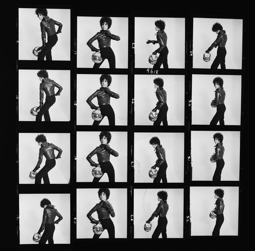 NP_NP09A_083: 1960s Vogue