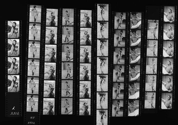 NP_NP09A_099: 1960s Vogue