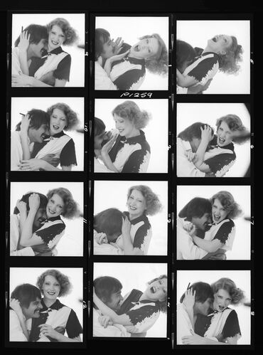 NP_NP09B_1974_012A: Beauty