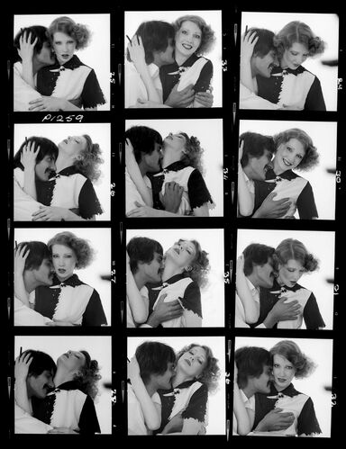 NP_NP09B_1974_012C: Beauty