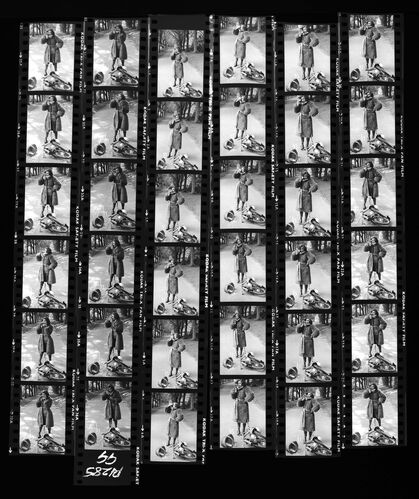 NP_NP09B_1974_018AG: Best Buys