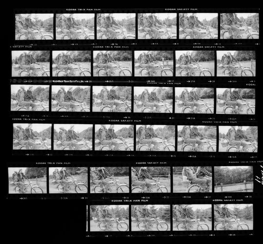 NP_NP09B_1974_018H: Best Buys