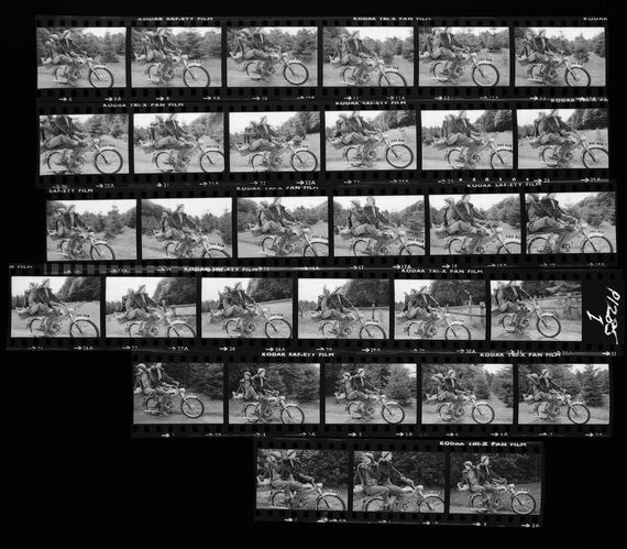 NP_NP09B_1974_018I: Best Buys