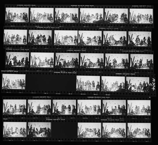 NP_NP09B_1974_021C: Apres Ski Children