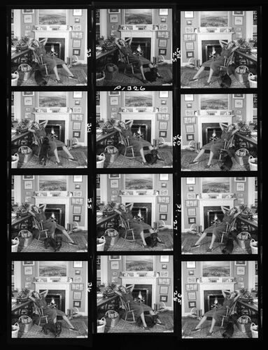 NP_NP09B_1974_029B: British Vogue 1974