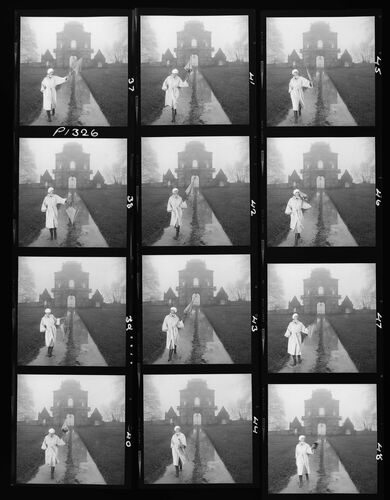 NP_NP09B_1974_029C: British Vogue 1974