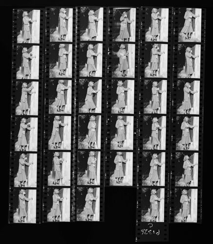 NP_NP09B_1974_030C: British Vogue 1974