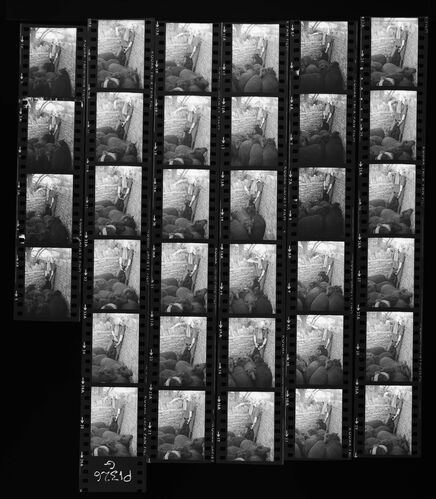 NP_NP09B_1974_030G: British Vogue 1974