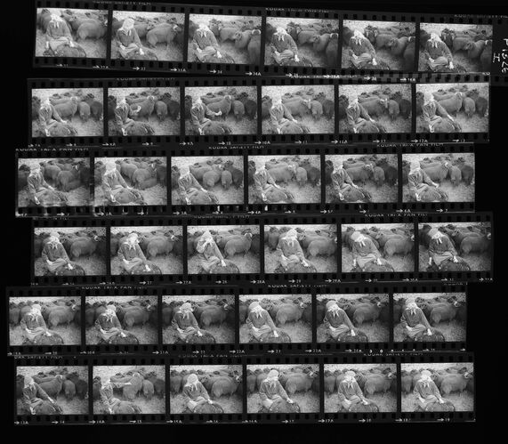 NP_NP09B_1974_030I: British Vogue 1974