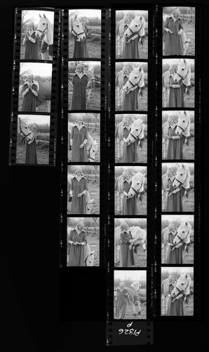 NP_NP09B_1974_030P: British Vogue 1974