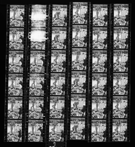 NP_NP09B_1974_032S: Jerry Hall