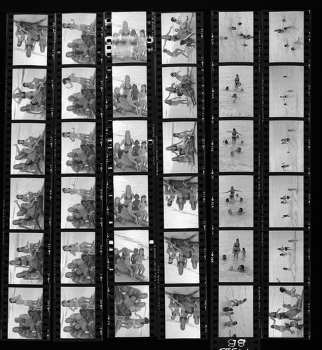 NP_NP09B_1974_033B: Paul and Linda McCartney