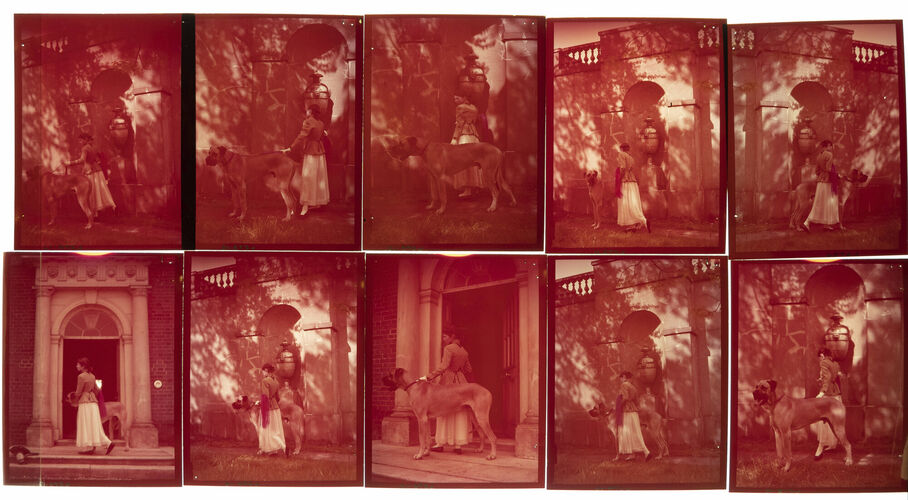 NP_NP09F2_1948_021B: 1948 Vogue