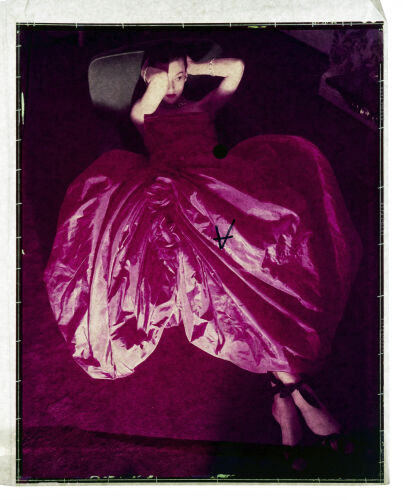 NP_NP09F2_1950_004H: Régine Debrise