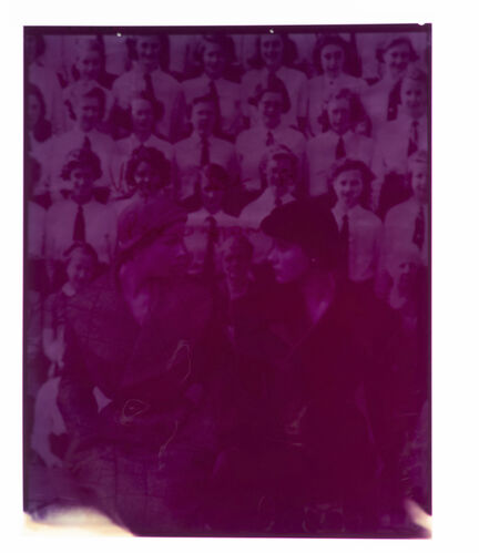 NP_NP09F2_1950_24: 1950s Vogue