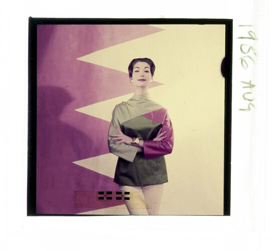 NP_NP09F2_1956_002: 1950s Vogue