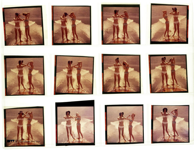 NP_NP09F2_1958_007: 1950s Vogue